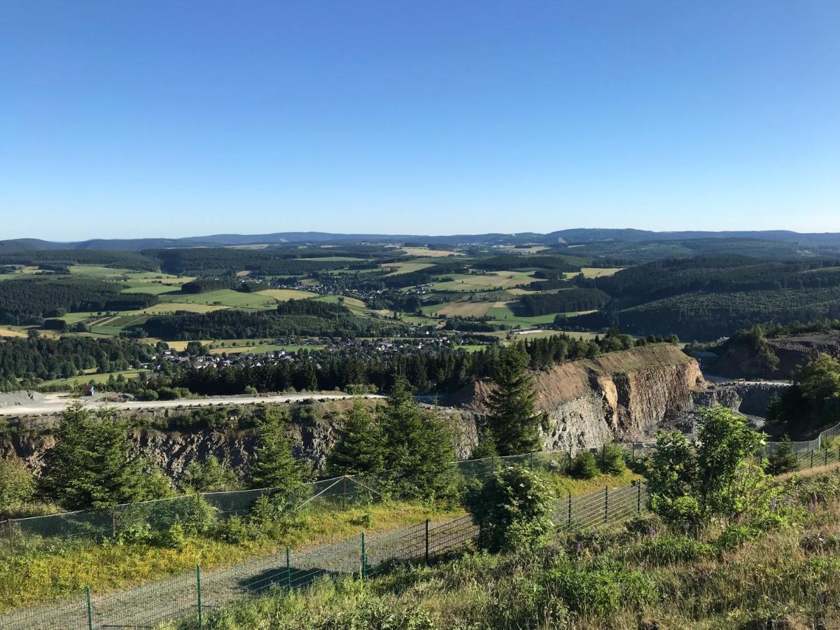 Aktiv-Ferienwohnung "Snow & Bike"- Zentral Zwischen Winterberg Und Willingen Zewnętrze zdjęcie